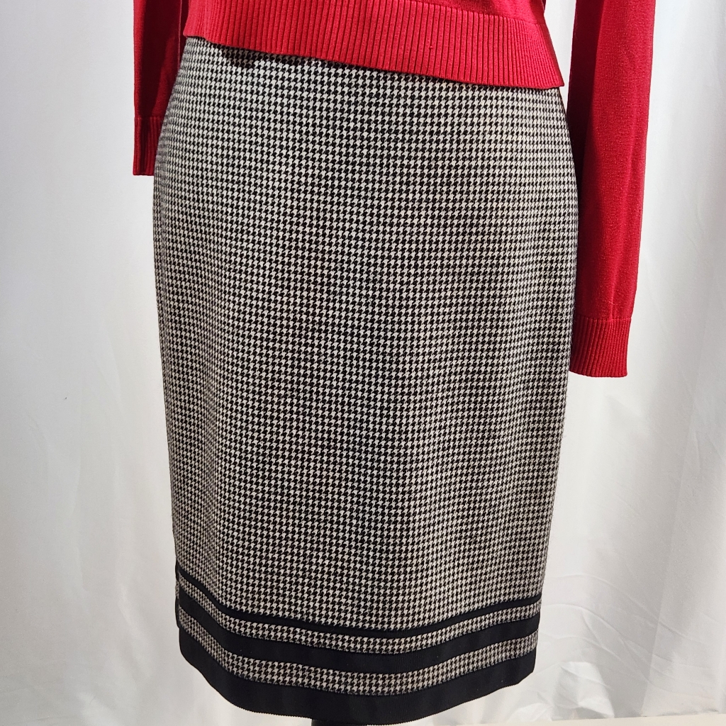 Dana Buchman Wool/Cashmere Blend Black Houndtooth Skirt